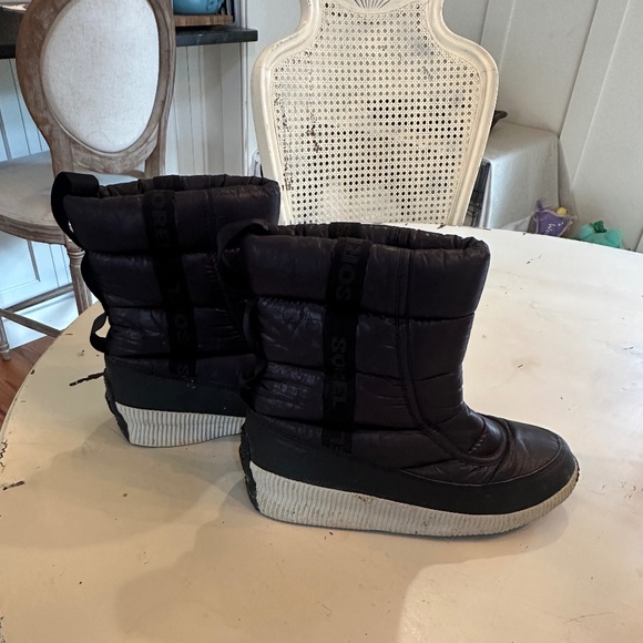 Sorel Out N About Puffy Weather Boots - Picture 5 of 10